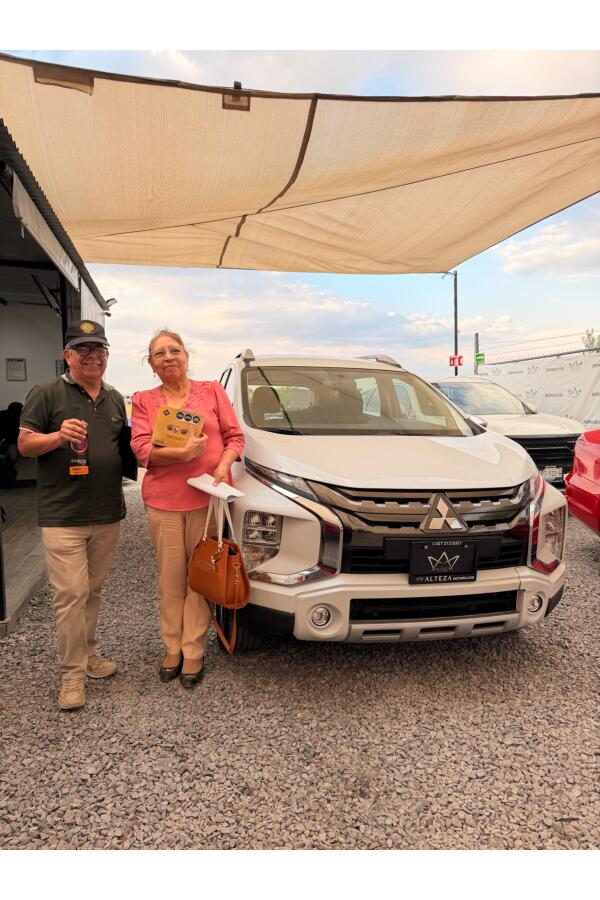 Entrega de auto 9 — Alteza Motors